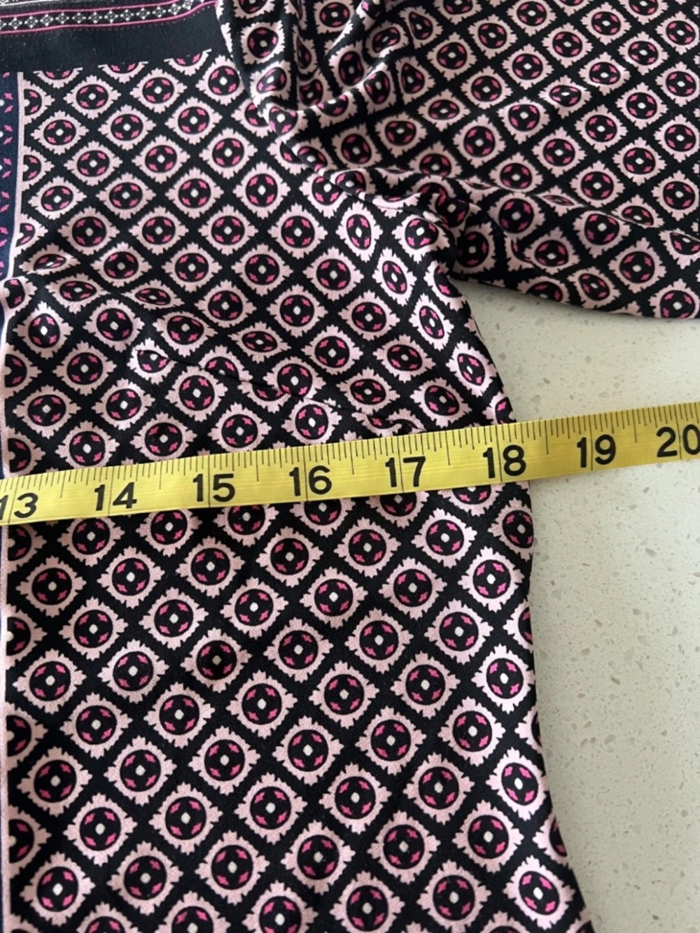 Roz & Ali Graphic Dress Size Medium Abstract Career Short Sleeve - Picture 9 of 10